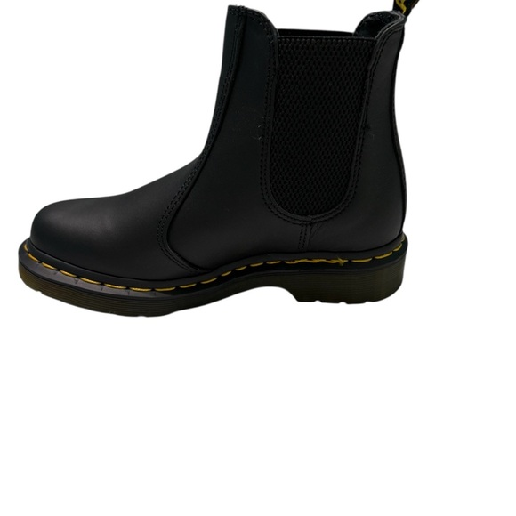 Dr. Martens 2976 SLIP RESISTANT BOOTS - Picture 4 of 11